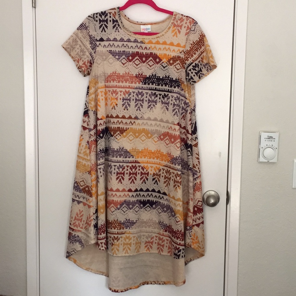 LuLaRoe Carly Dress - no chest pocket